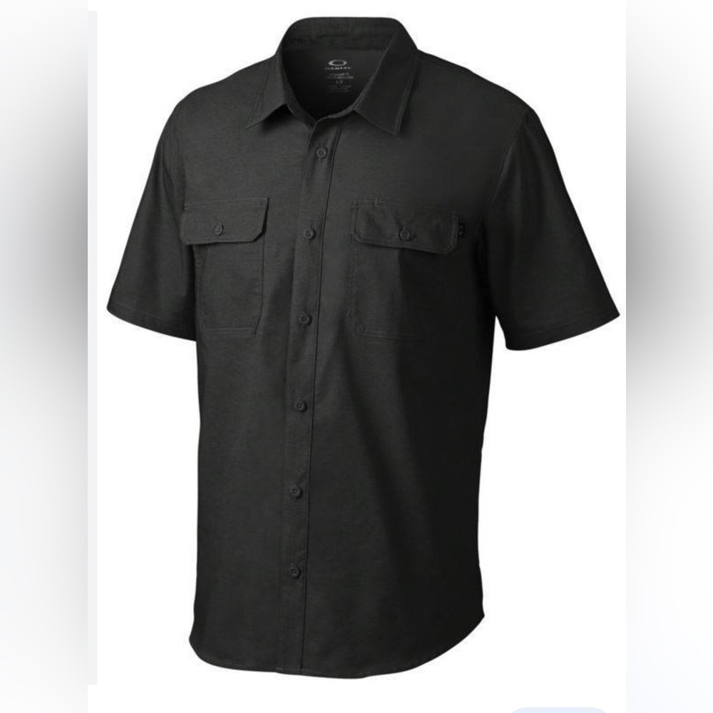 Oakley Essentials Regular Fit Shirt Size Small